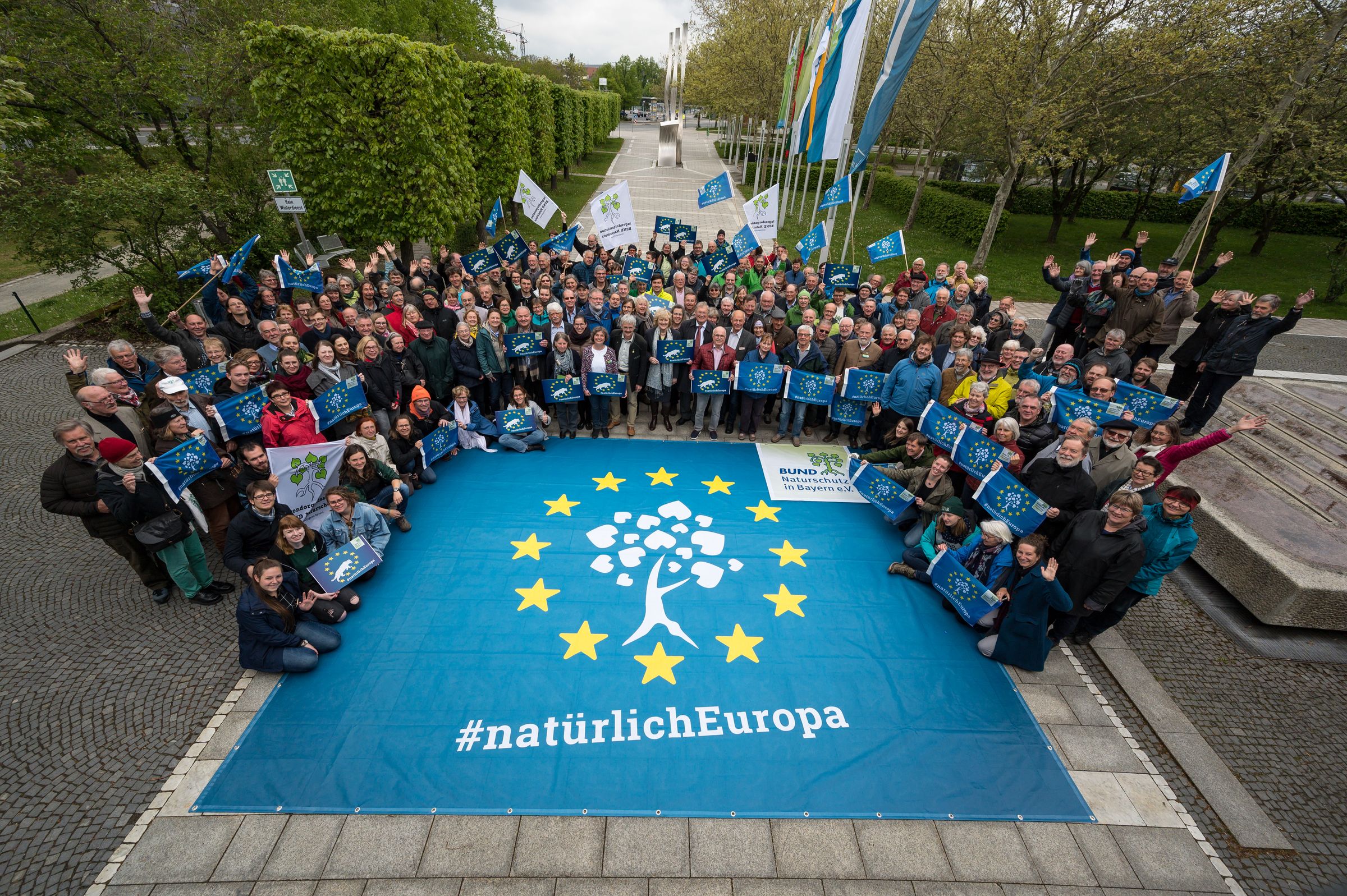 Europa tut der Umwelt gut! Die Delegierten des BUND Naturschutz forderten in ihrem Leitantrag, die EU als Friedensprojekt weiter zu stärken und dem Umweltschutz Priorität einzuräumen.