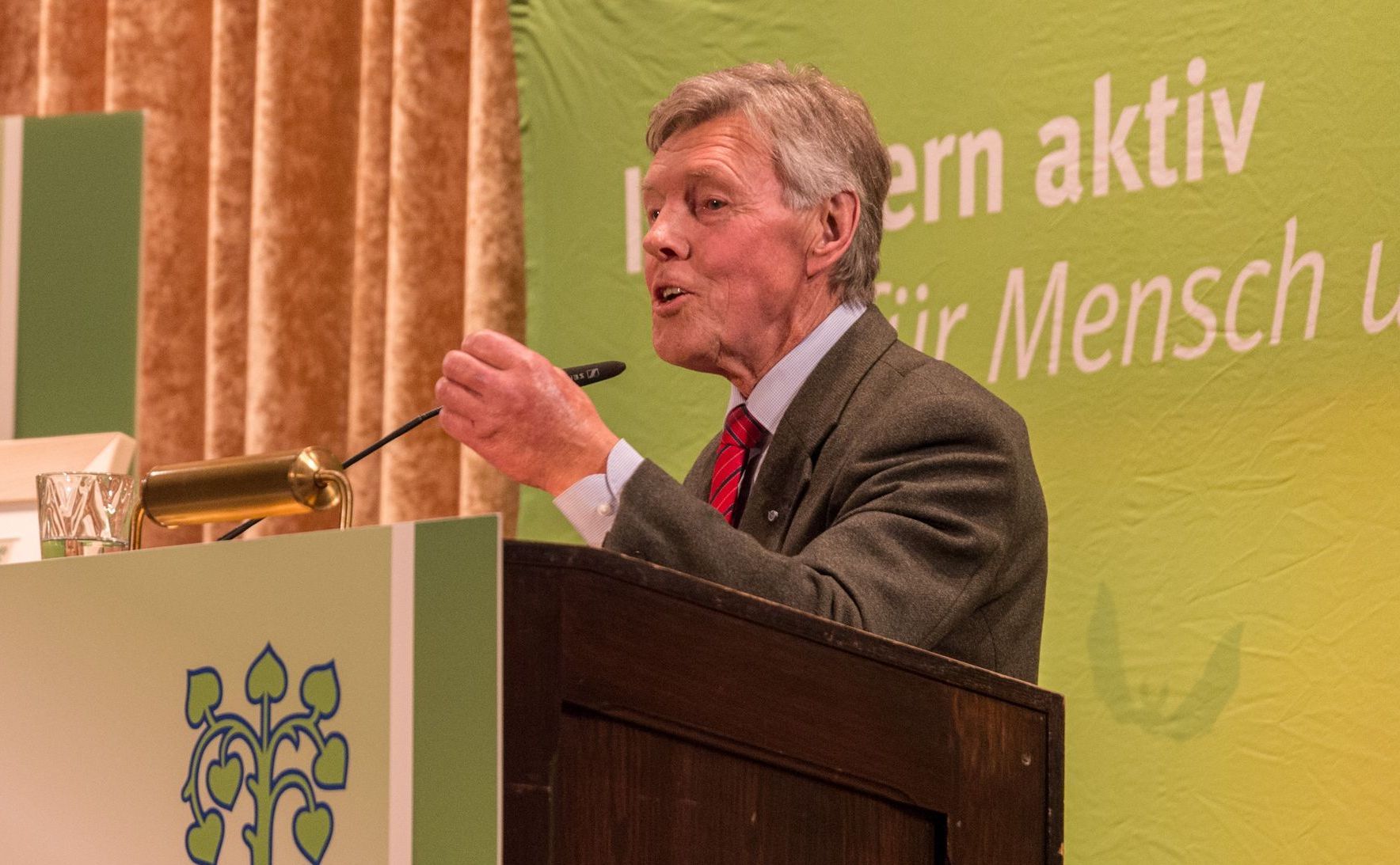 Josef Göppel bei der Verleihung des Bayerischen Naturschutzpreises im Jahr 2018 (Foto: Toni Mader)
