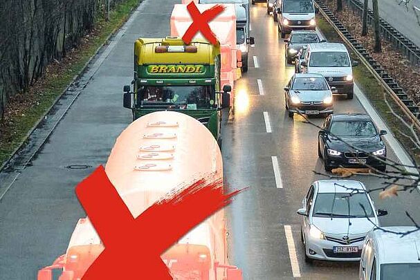 Stau (Foto: Hans Luntz)