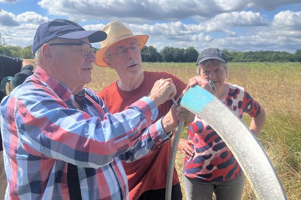 Sensenmähkurs in Reutles