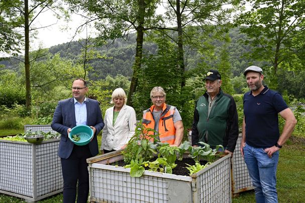 Eröffnung des Mitmachgärtles an der Mainlände Karlstadt, Foto BN KAR