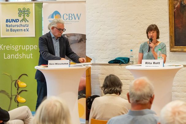 Podiumsdiskussion zu gemeinwohlorientierter Landnutzung