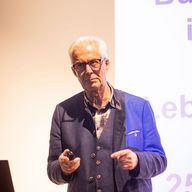 Josef Schweinberger bei den Wartaweiler Gesprächen 2025 (Foto: Hannah Meinberg)